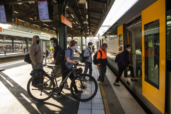 Sydney Trains will return to a full weekday rail timetable on February 28. 