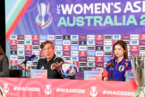 Japan coach Nils Nielsen and captain Yui Hasegawa.