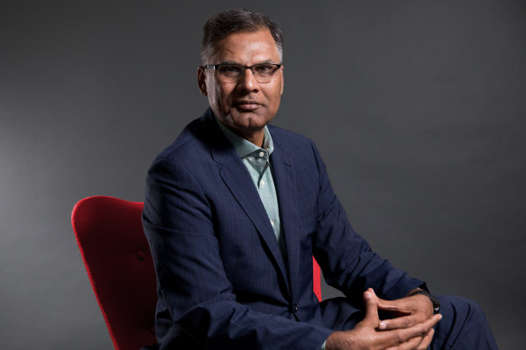 Professor Rahat Munir, the Head of the Department of Accounting and Corporate Governance at Macquarie Univerity Business School.