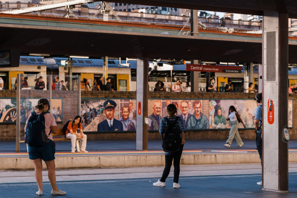 Business Sydney has called for an overhaul of Sydney’s public transport system to improve safety and late-night services.