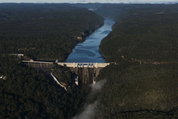 There are plans for security and police to attend community consultation sessions for the Warragamba Dam project.