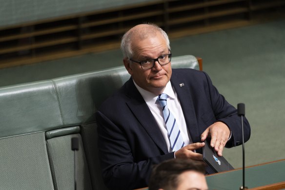 Former prime minister Scott Morrison wants to overturn a cabinet secrecy bid to defend himself before the robo-debt royal commission.
