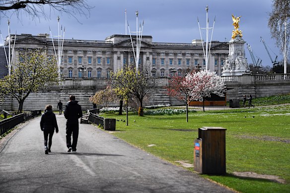London's St James' Park has rarely looked so empty as lockdown measures take effect.