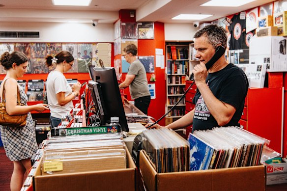 A Red Eye Records de Sydney espera um forte período de vendas até o Natal.