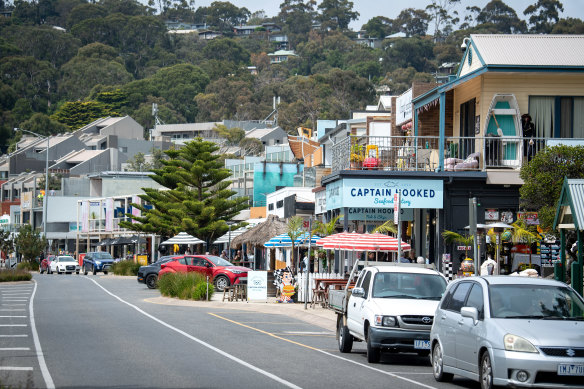 Property owners in Lorne are being urged to “adopt a worker” this summer. 