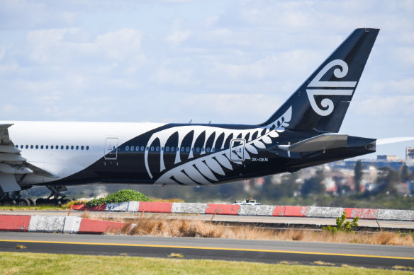 Air New Zealand boss Greg Foran said the maintenance issue “does not present a safety issue”.