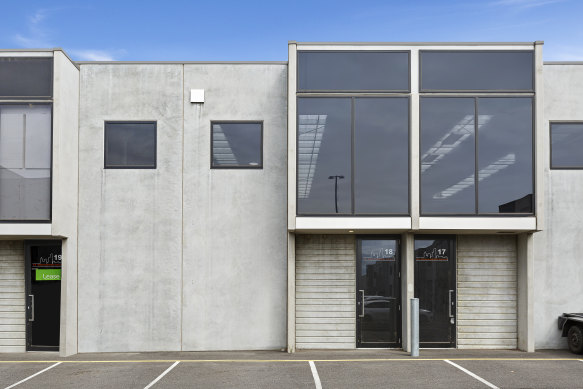 An industrial office/warehouse, Unit 18 at 46 Graingers Road, has sold for $538,000.