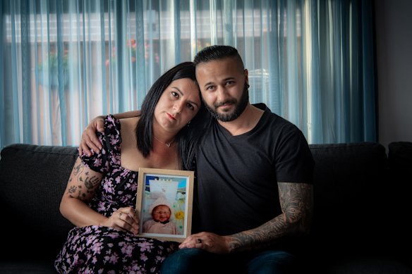 Danielle and Steven Iskander were told an emergency cesarean was needed to deliver Mia, but hours passed before the procedure began.