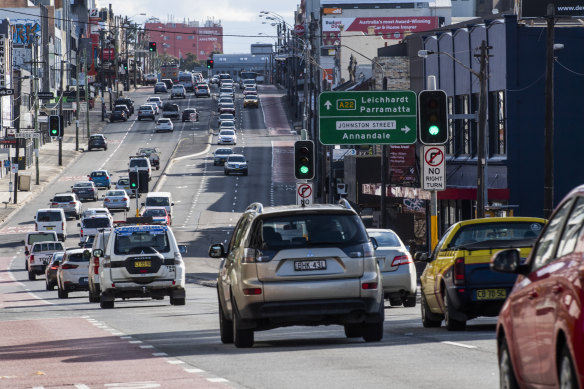 Sydneysiders are preferring to drive rather than hop on public transport, putting pressure on the road network.