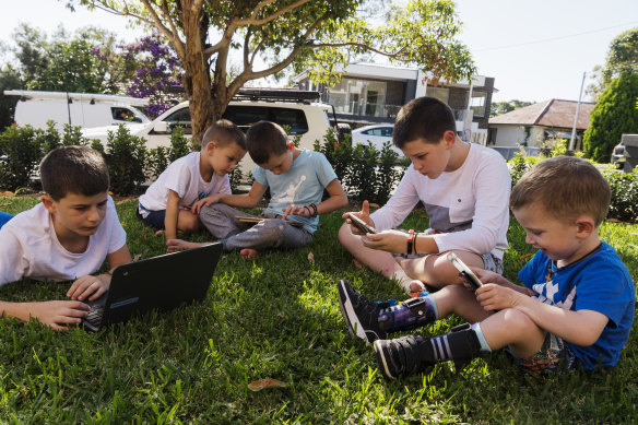 A report highlights slow school internet speed in Queensland and an emerging digital divide between the digital “haves” and the digital “have-nots”.
