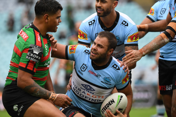 Cronulla captain Wade Graham says players who refuse to get a flu shot are putting themselves above their teams.