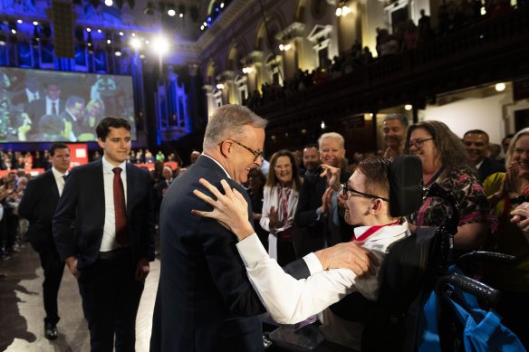 Prime Minister Anthony Albanese farewells the crowd at The 2022 NSW State Labor Conference.