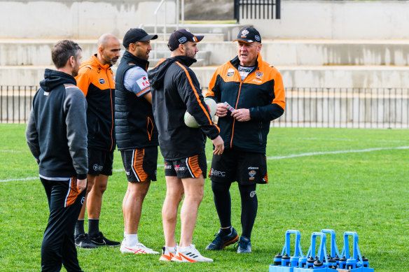 Tim Sheens with Benji Marshall and Robbie Farah.