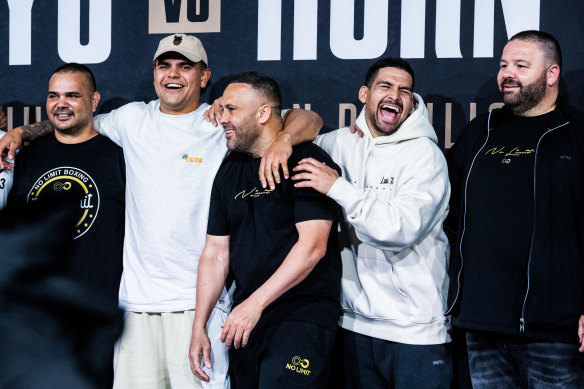 Latrell Mitchell and his advisor Matt Rose (centre) ahead of a No Limit Boxing fight.