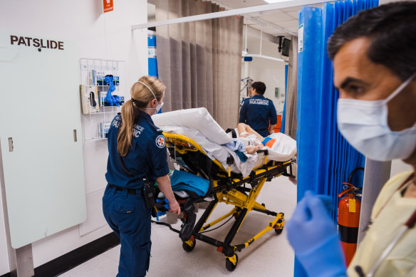 High number of patients at hospitals' emergency departments, most