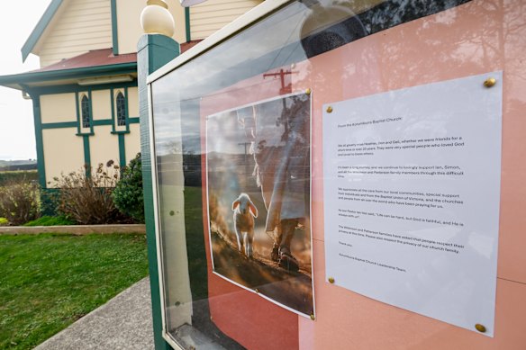 An image of the note posted outside the Korumburra Baptist Church.