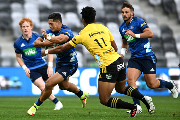 Roger Tuivasa-Sheck playing against the Hurricanes early in the season.