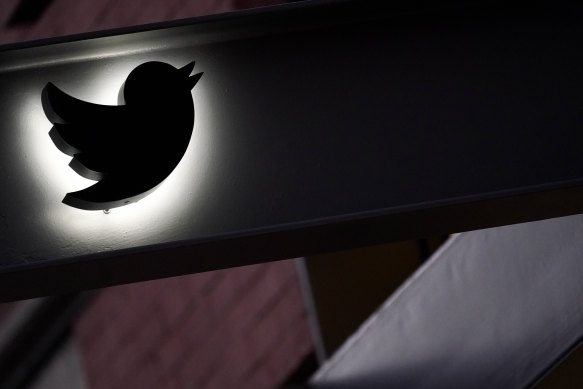 Twitter wants to charge users to have login verification codes sent via text message.