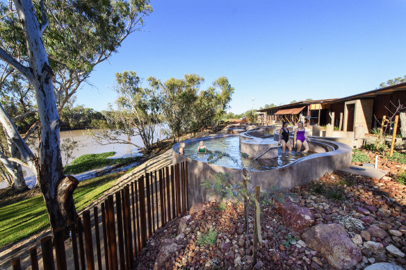 Hot springs arrive at Cunnamulla.