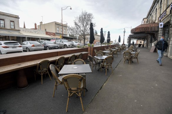 The main street of Daylesford.