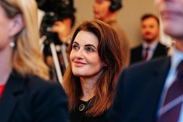France unseated Dutton at her third attempt.