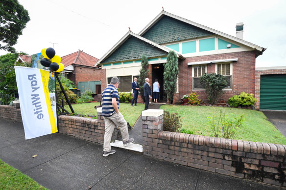 Economists say a Coalition plan, backed by Labor, to extend support for first-time home buyers will only add to price pressures.