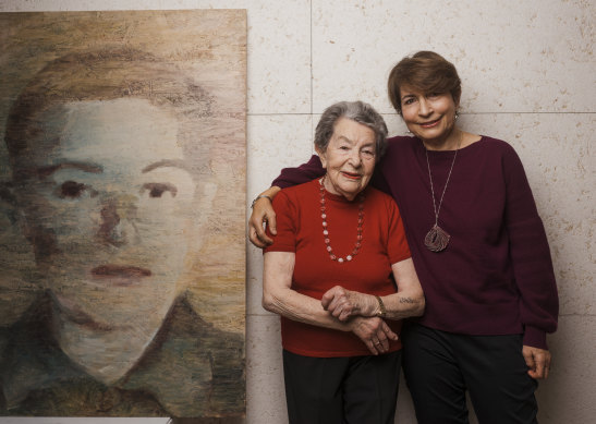 Thea Weiss and her mother-in-law Lotte Weiss in 2018. 