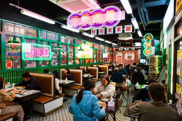 Kowloon’s bright, buzzy decor.