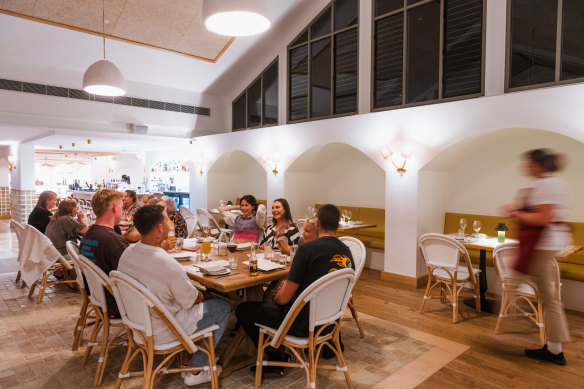 The dining room at Lago Cucina.