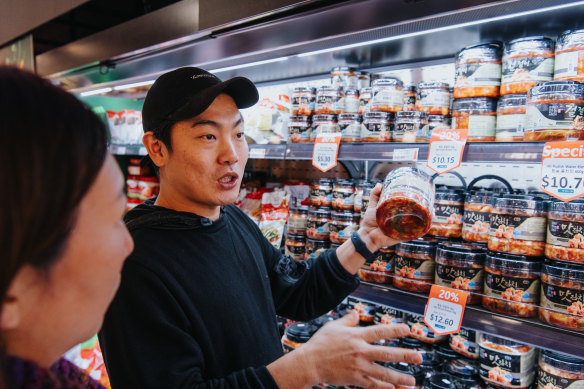 Soul Dining chef Daero Lee explains the difference between kimchi varieties. 