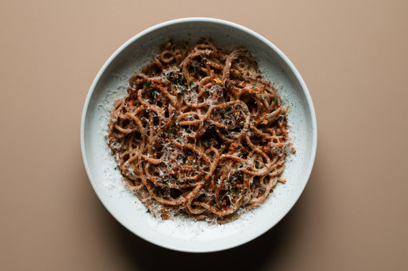 Sourdough spaghetti, roast garlic, miso and pepper.