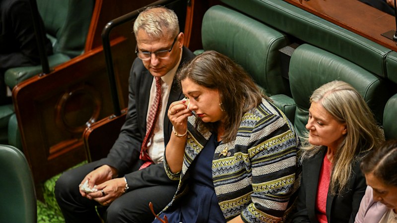 Mixing pride and sorrow, Victoria says sorry to First Peoples