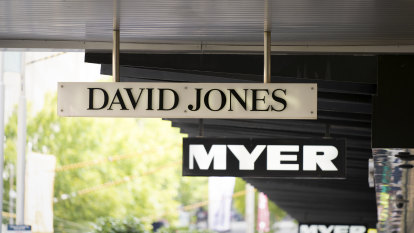 Insurers pull back from Myer and David Jones over liquidity concerns