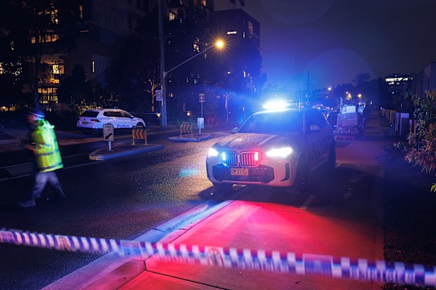 11歳の少年、シドニー北西部の施設での銃撃から数日後に死亡