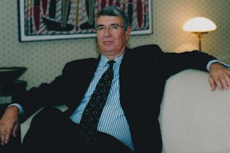 Leslie Rowe.