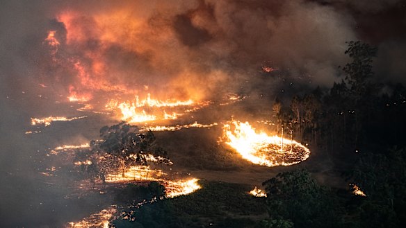 A bushfire near Bairnsdale in East Gippsland. 
