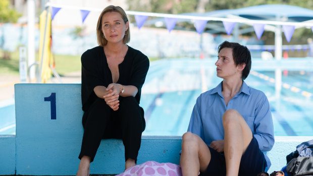 Simone (Asher Keddie) is torn between protecting her son Andy (Alex Cusack) and making him take responsibility for his actions and attitudes.