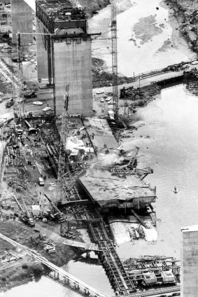 Aerial shot of the collapse of the West Gate Bridge in October 1970.