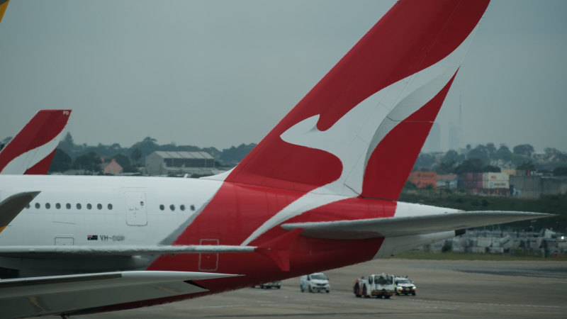 Qantas warns passenger compensation scheme would push up fares
