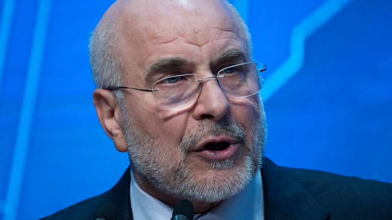 Iran assigns club-wielding ‘corrupt commander’ to make a deal with Trump