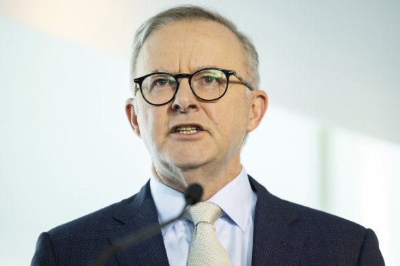 Anthony Albanese deliberately made himself a small target ahead of this year’s election in a move to get the media and public to focus on Morrison’s weaknesses.