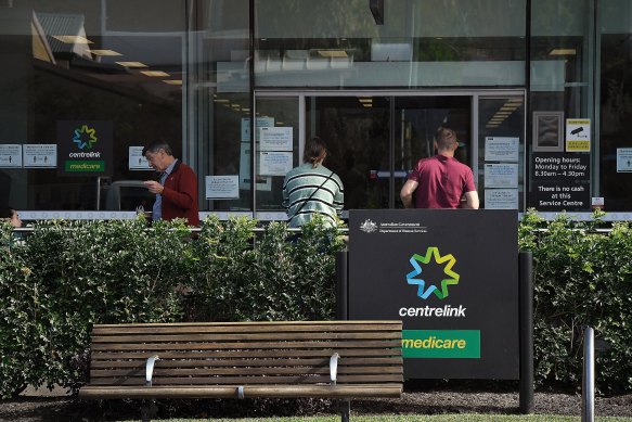 COVID support payments for welfare recipients are reduced from January 1.
