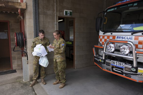 Army officers at the Grafton SES base on Wednesday.