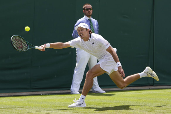 Alex de Minaur against Jaume Munar.