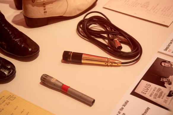 Elvis’ microphones from 1969 are part of the exhibition. 
