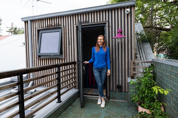 There are five 2000-litre water tanks under the house for drinking water, and greywater for the washing machine and garden.