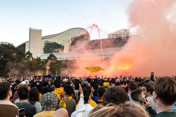 Crowds at Darling Harbour on Sunday morning for the Socceroos match.