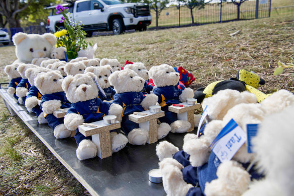 The teddy bear classroom tribute left by two men at Hillcrest Primary School.