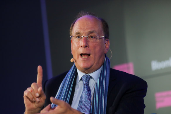 BlackRock, led by Larry Fink, is leading a global charge into China’s 100 trillion yuan asset management industry after regulators eased curbs on foreign control last year.