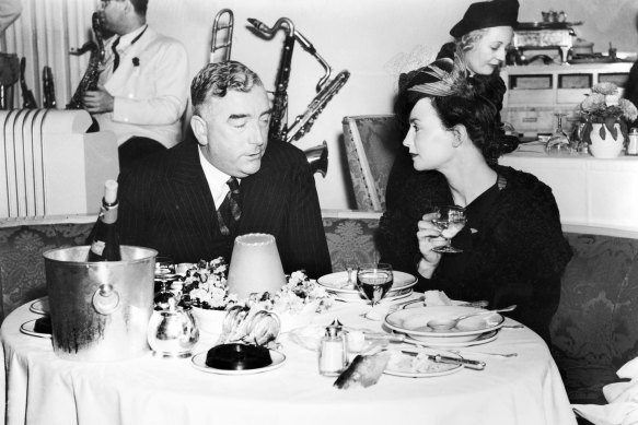 Menzies dines with and Mrs Stewart Jamieson at Prince's restaurant in July 1939, three months after he assumed leadership of the United Australia Party.